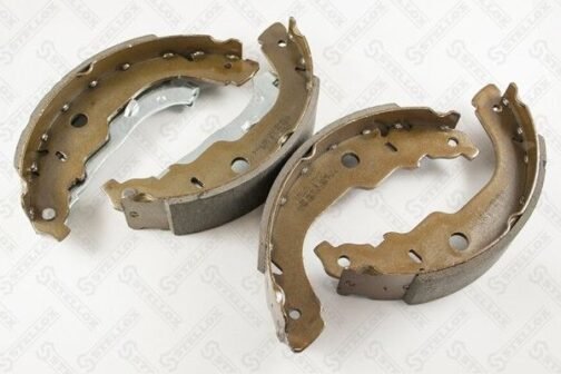 Jeu de 4 mâchoires de frein | Brake shoes /set of 4 pcs./ | Stellox 000 446-SX