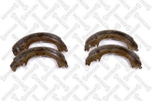 Jeu de 4 mâchoires de frein | Brake shoes /set of 4 pcs./ | Stellox 096 100-SX