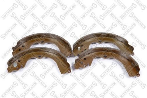 Jeu de 4 mâchoires de frein | Brake shoes /set of 4 pcs./ | Stellox 674 100-SX